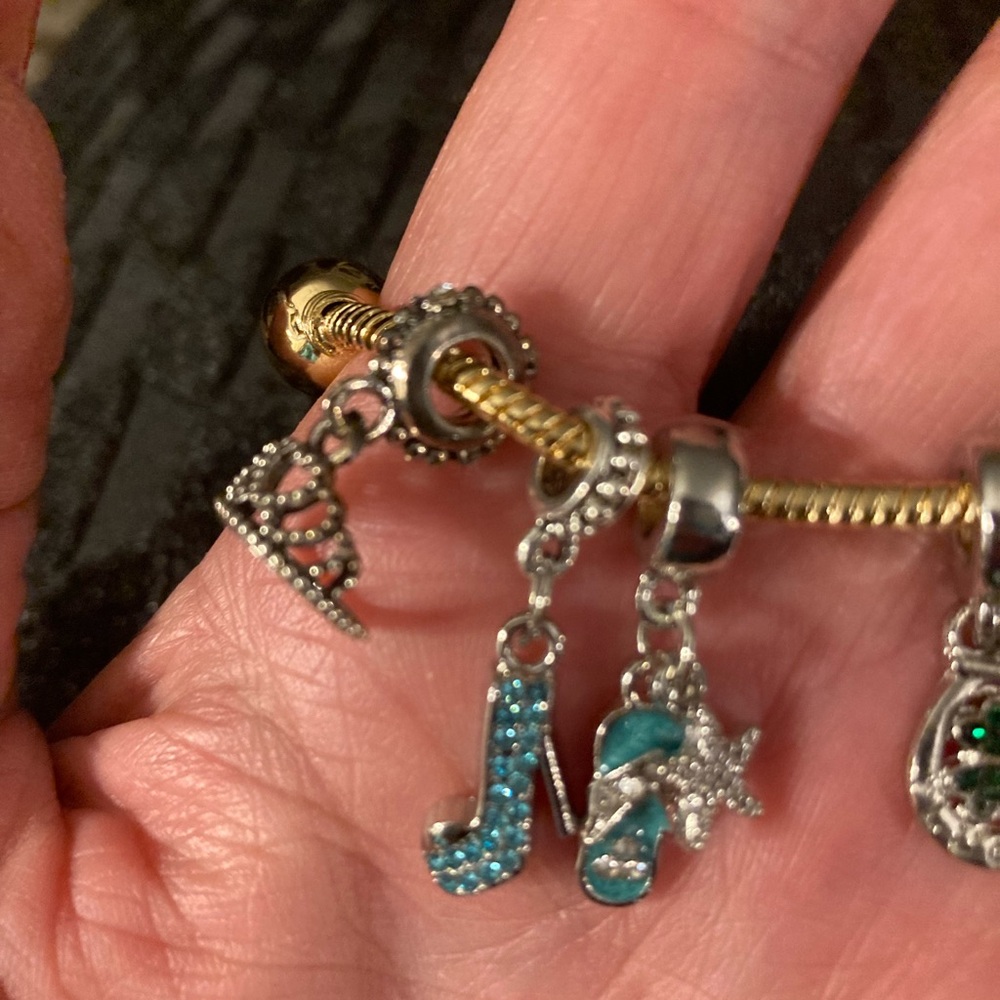 Charm-Bracelet or Necklace Charm/ Pendent Aqua Sandal Starfish in rhinestones - Picture 7 of 9